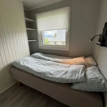 Romslig Tilbaketrukket I - Gratis Parkering Apartamento *