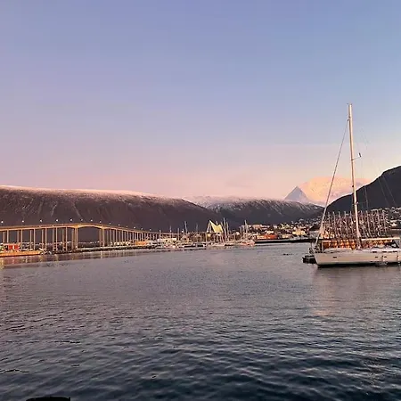 Romslig Tilbaketrukket I - Gratis Parkering *